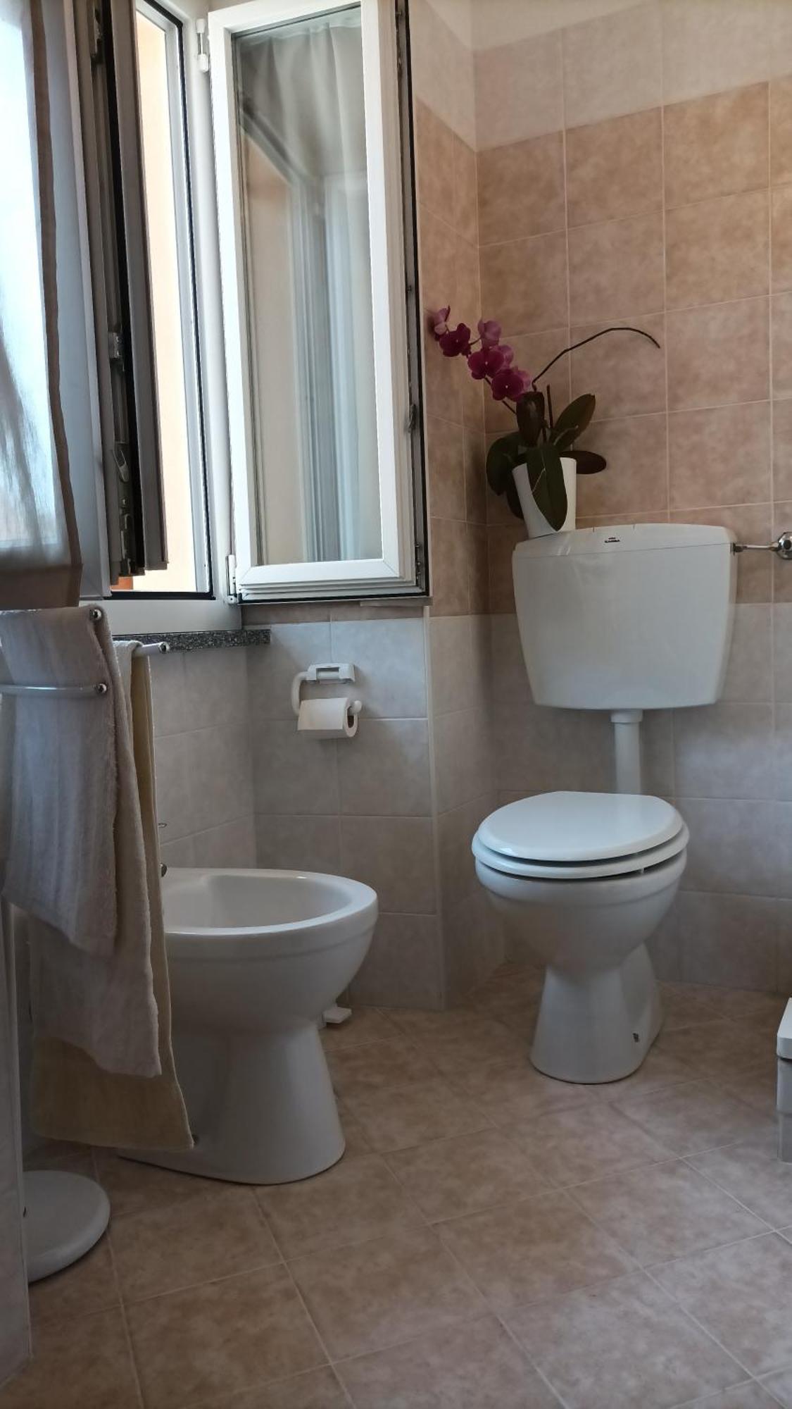 Quick Home - Interno 45 Biella Szoba fotó